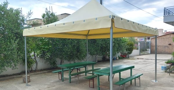 UMBRELLAS • TABLES & CHAIRS / BENCHES FOR RENT